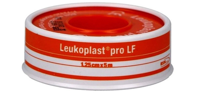 CEROTTO CHIRURGICO MEDICATO IN ROCCHETTO LEUKOPLAST PRO LF CON OSSIDO DI ZINCO 1,25X500 CM - goldeneffe.it