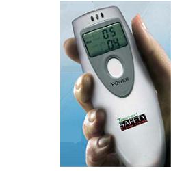 ETILOMETRO DIGITALE TESMED SAFETY 1 PEZZO - goldeneffe.it