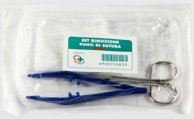 SET PER LA RIMOZIONE DEI PUNTI DI SUTURA COMPOSTO DA 1 FORBICE 1 PINZETTA 2 COMPRESSE DI GARZA DI COTONE - goldeneffe.it